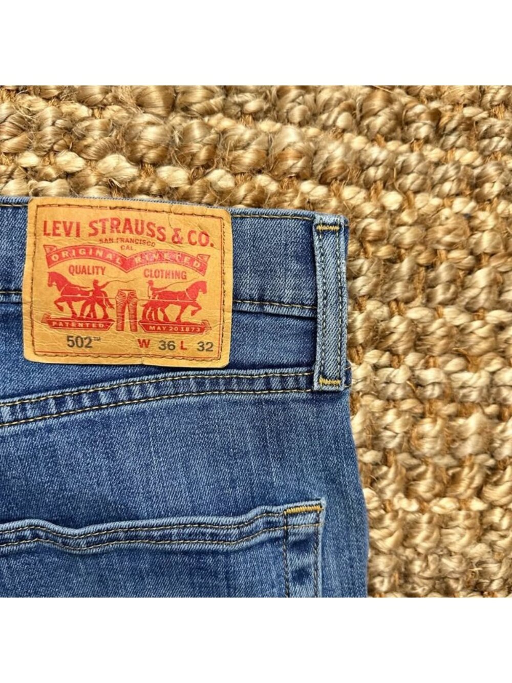 Levis 502 Mens Blue Denim Jeans Regular Tapered Size 36x32 W36 L32